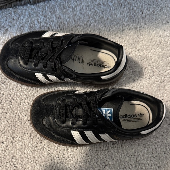 Adidas Toddler / Little Kids Black and White Samba Sneakers - Picture 4 of 6